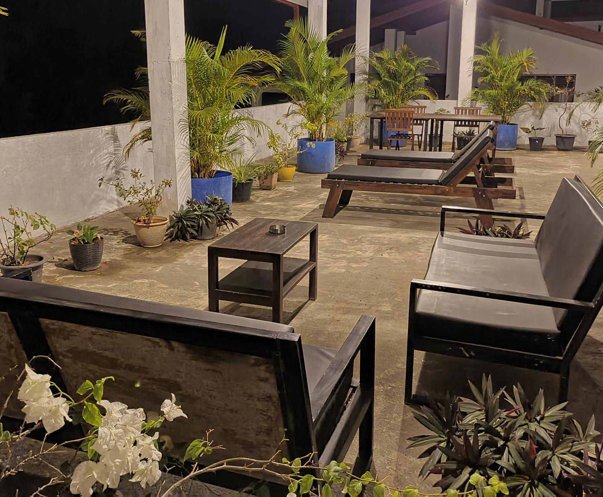 De Paris A Kandy Ngoại thất bức ảnh